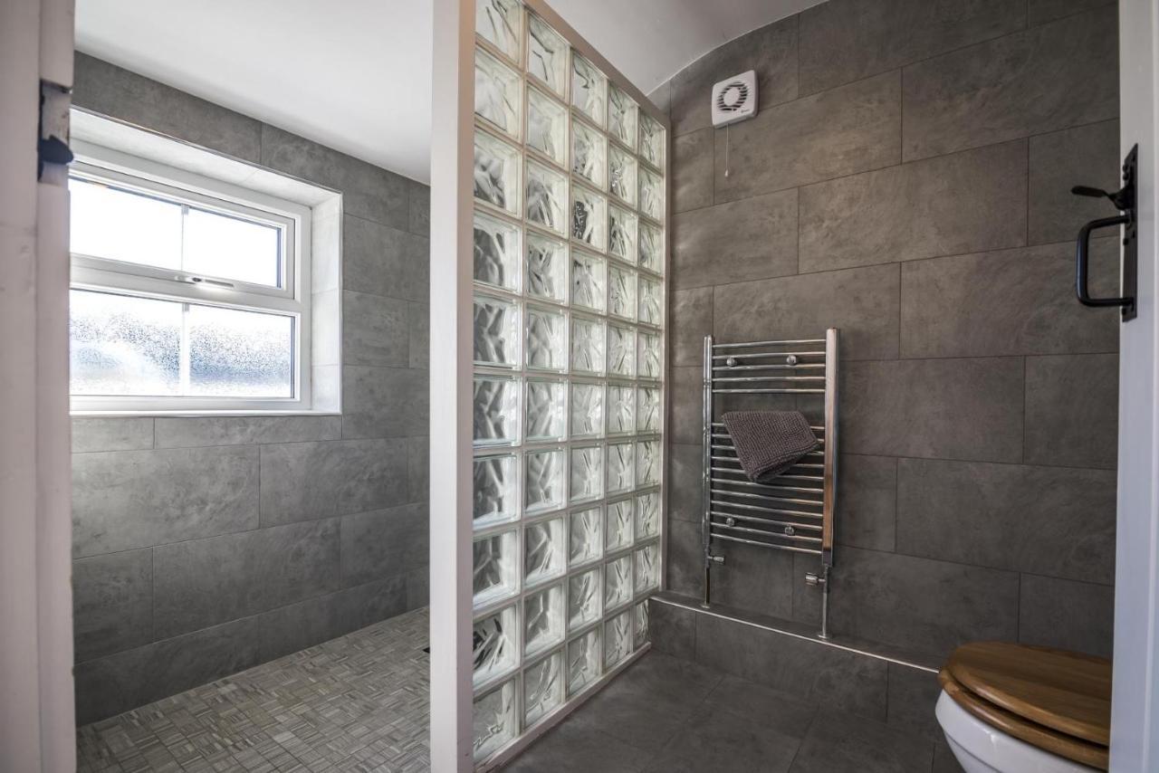 Barn Conversion - Hot Tub - - Tenby * Penally