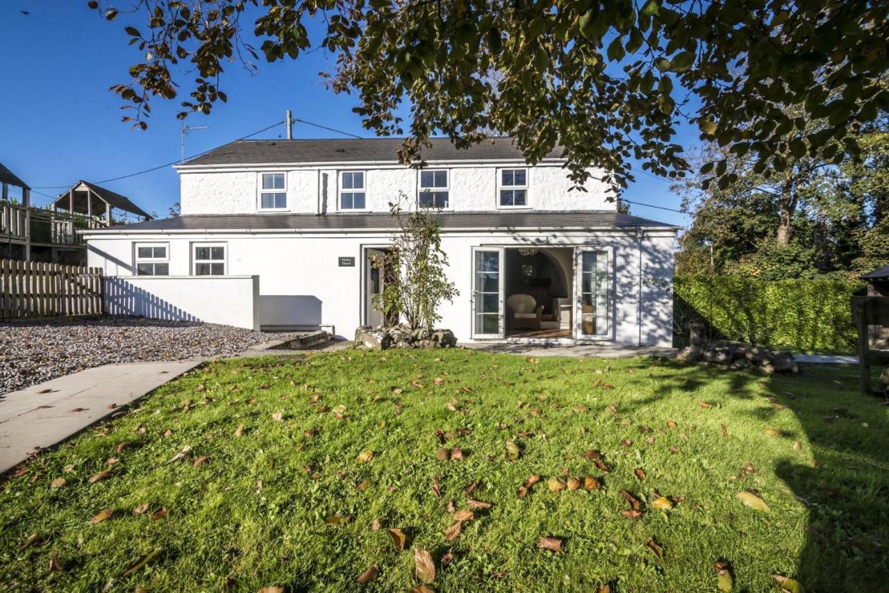 Barn Conversion - Hot Tub - - Tenby Penally